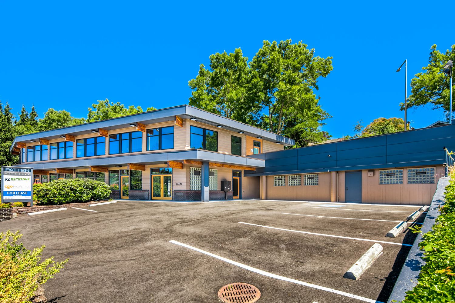 13540 Lake City Way NE, Seattle, WA 98125